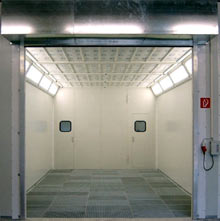 Lackierkabine Welas-Komfort 7x4m mit Rolltor 